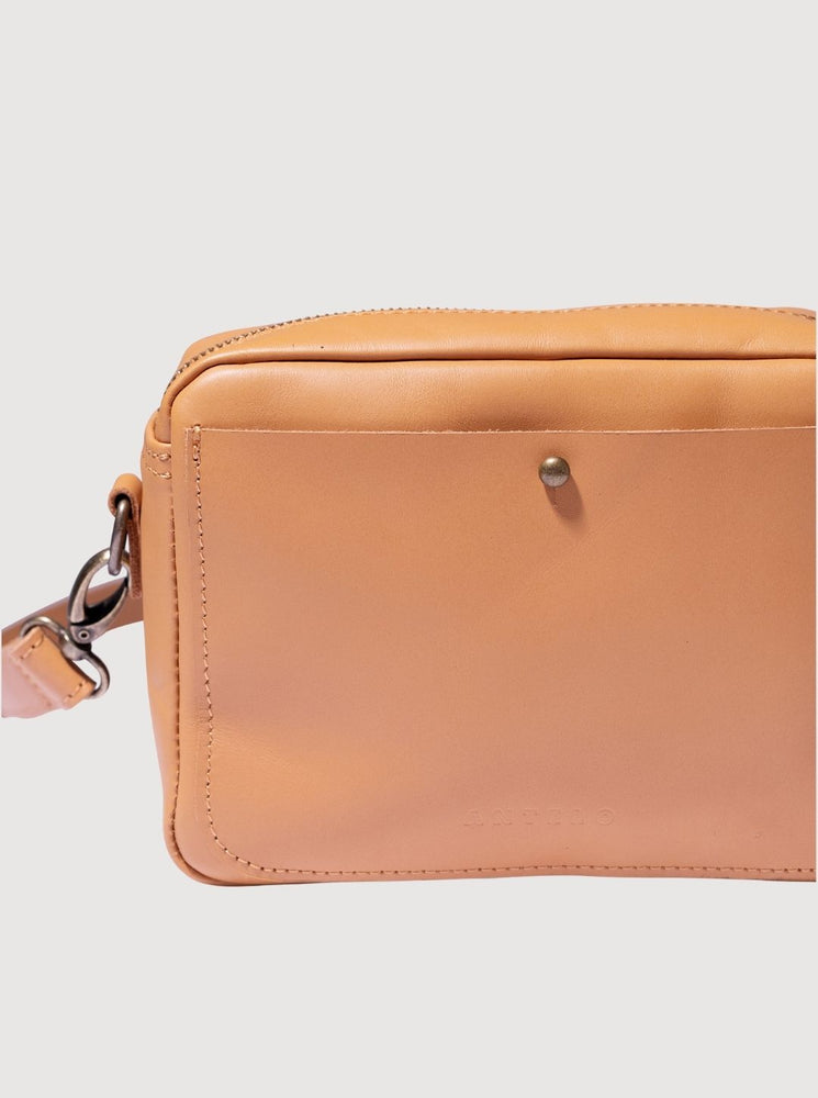 Antelo Nixie Leather Camera Crossbody - Cider