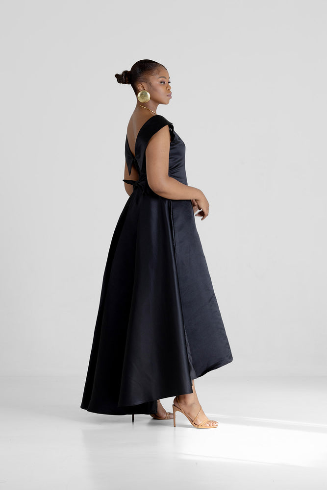 Frida Black Classic Maxi Dress