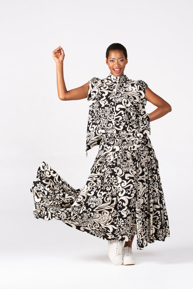 Colleen Eitzen Black/Cream Print Rayon Cat Top