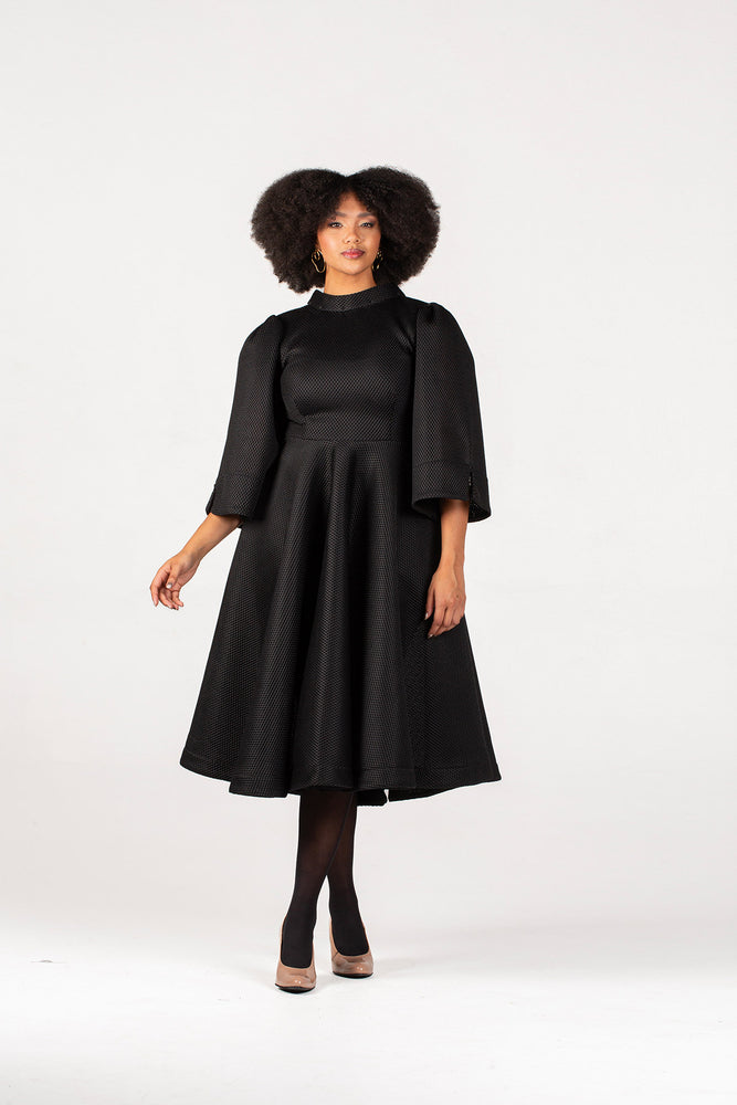 Pearls For EL Honecomb Black Dress