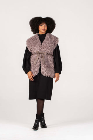 Fluidity Faux Fur Gilet & Tie