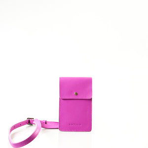
            
                Load image into Gallery viewer, Antelo Benji Minimalist Pebble Leather Phone Bag - Purple Orchid
            
        