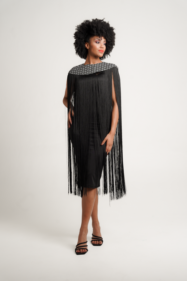 
            
                Load image into Gallery viewer, Angalia Shwe Shwe Cape With Fringe Tassels
            
        