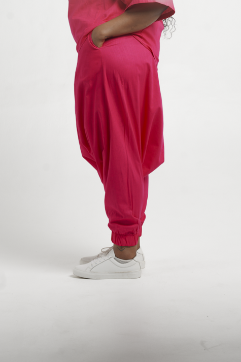 Amanda Laird Cherry Mohlesi Pants