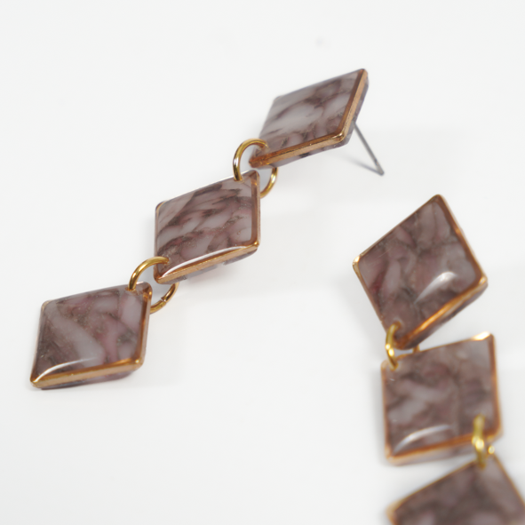
            
                Load image into Gallery viewer, Relier Marble Earrings Set In Gold Square
            
        